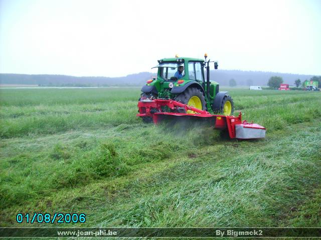 libromont2006,journee de l'herbe (153).JPG