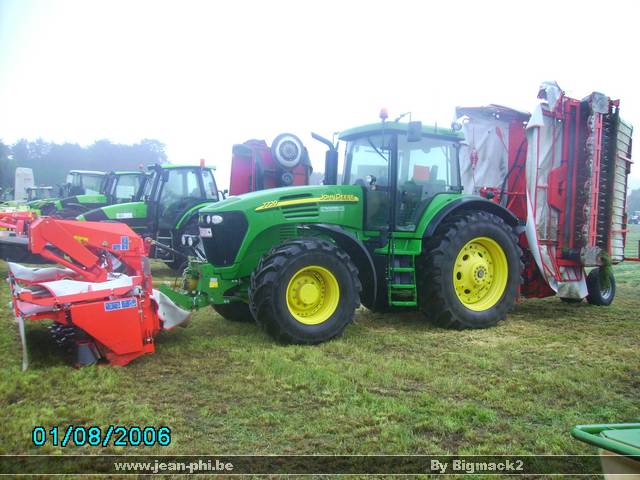 libromont2006,journee de l'herbe (22).JPG