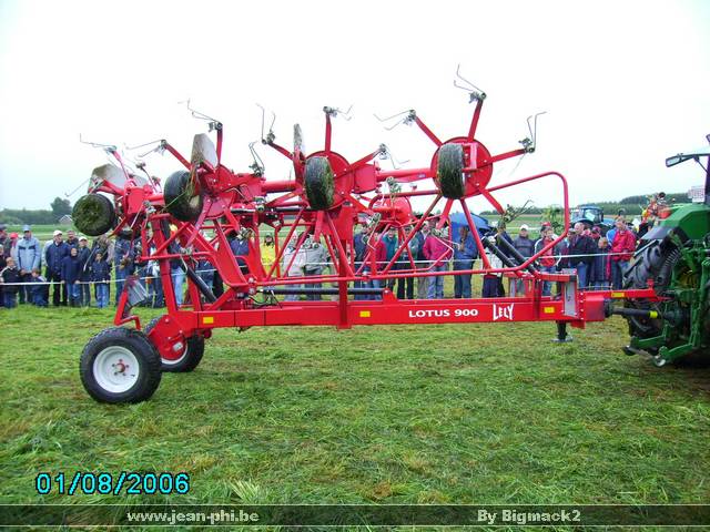 libromont2006,journee de l'herbe (314).JPG